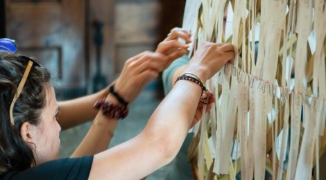 Das Problem und die Verstorbenen werden beim Namen genannt