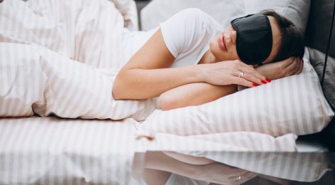 Soll das Kopfteil des Betts verstellt werden?