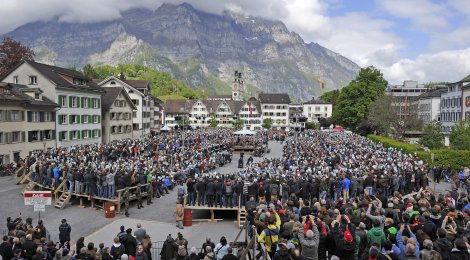 «Hochvertruuti liebi Mitlandlüüt» Was macht die Glarner Landsgemeinde so besonders?