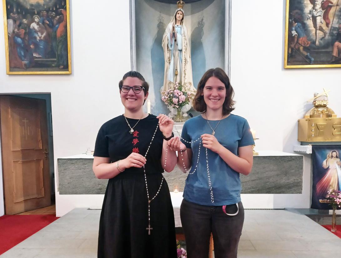 Ein Rosenkranz am Weltjugendtag