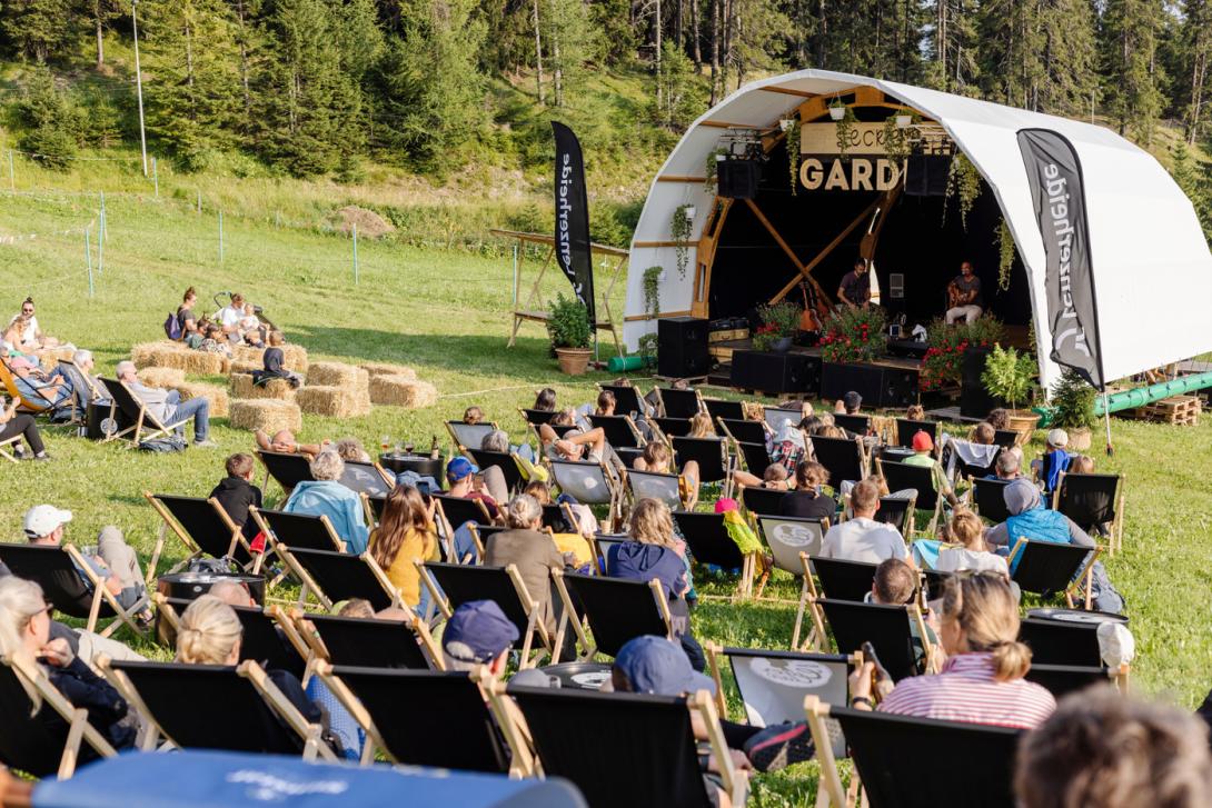 Musik im Schwimmbad und im «Geheimen Garten»