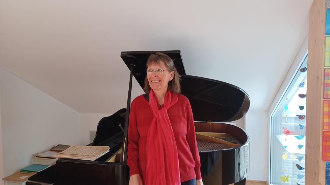 Sängerin und Organistin