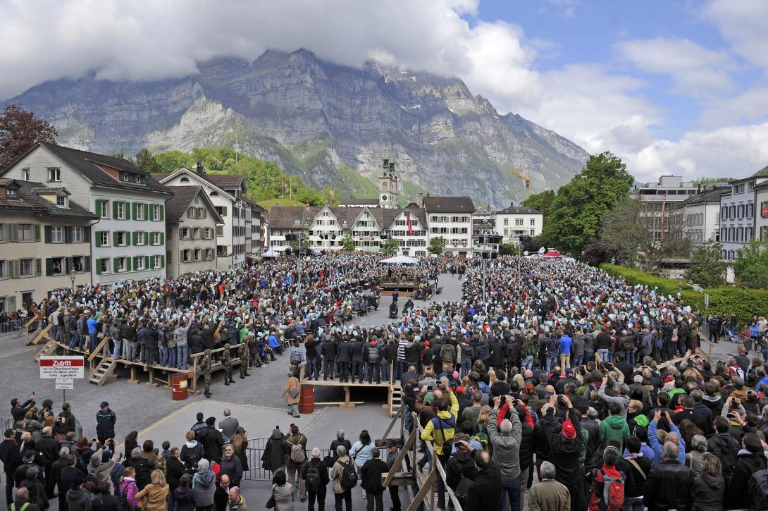 «Hochvertruuti liebi Mitlandlüüt» Was macht die Glarner Landsgemeinde so besonders?