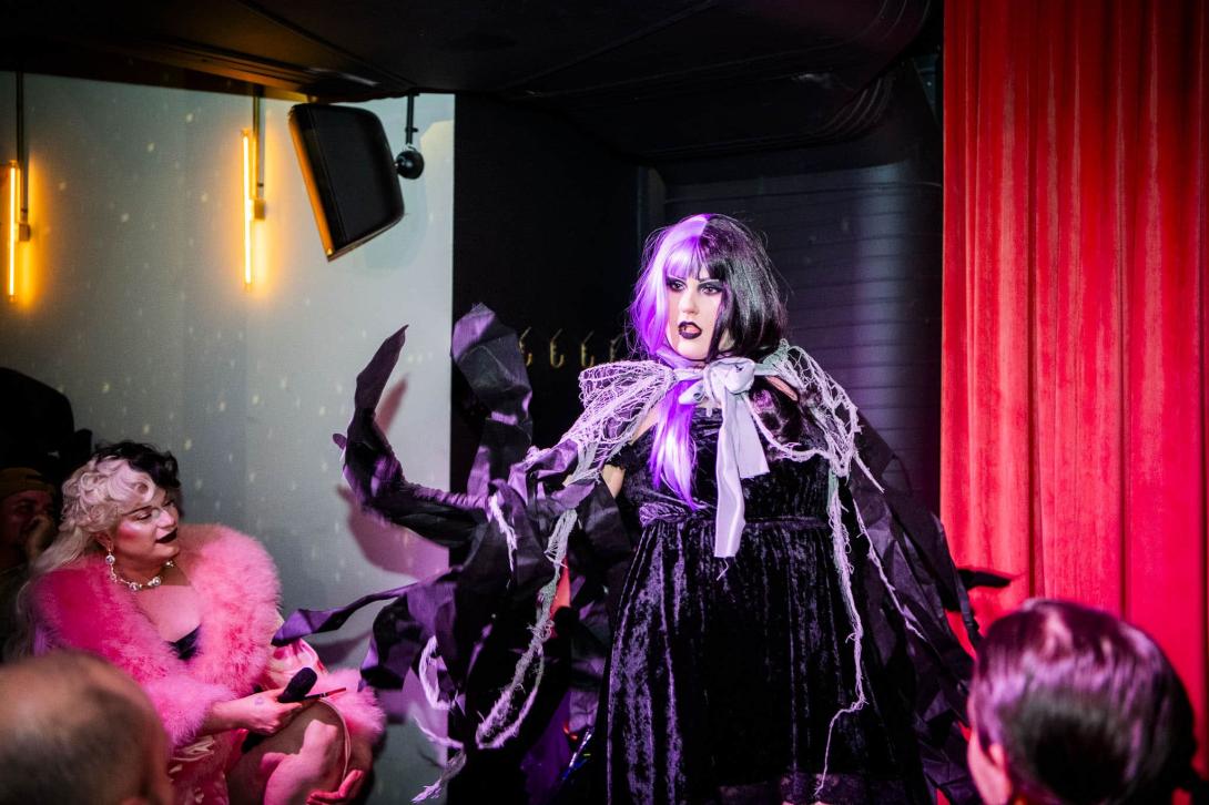 Bündner Dragqueen: Sam the Witch