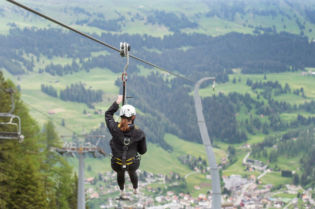 Action am Berg-Das ist die Zipline am Erlebnisberg Pradaschier